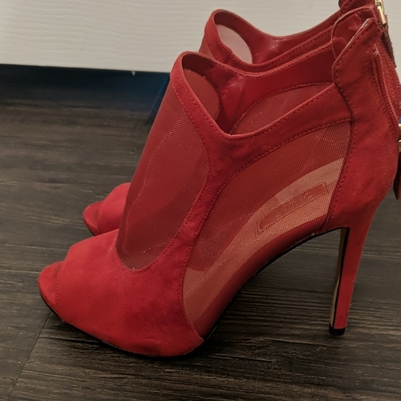 Heels - Picture 3 of 5